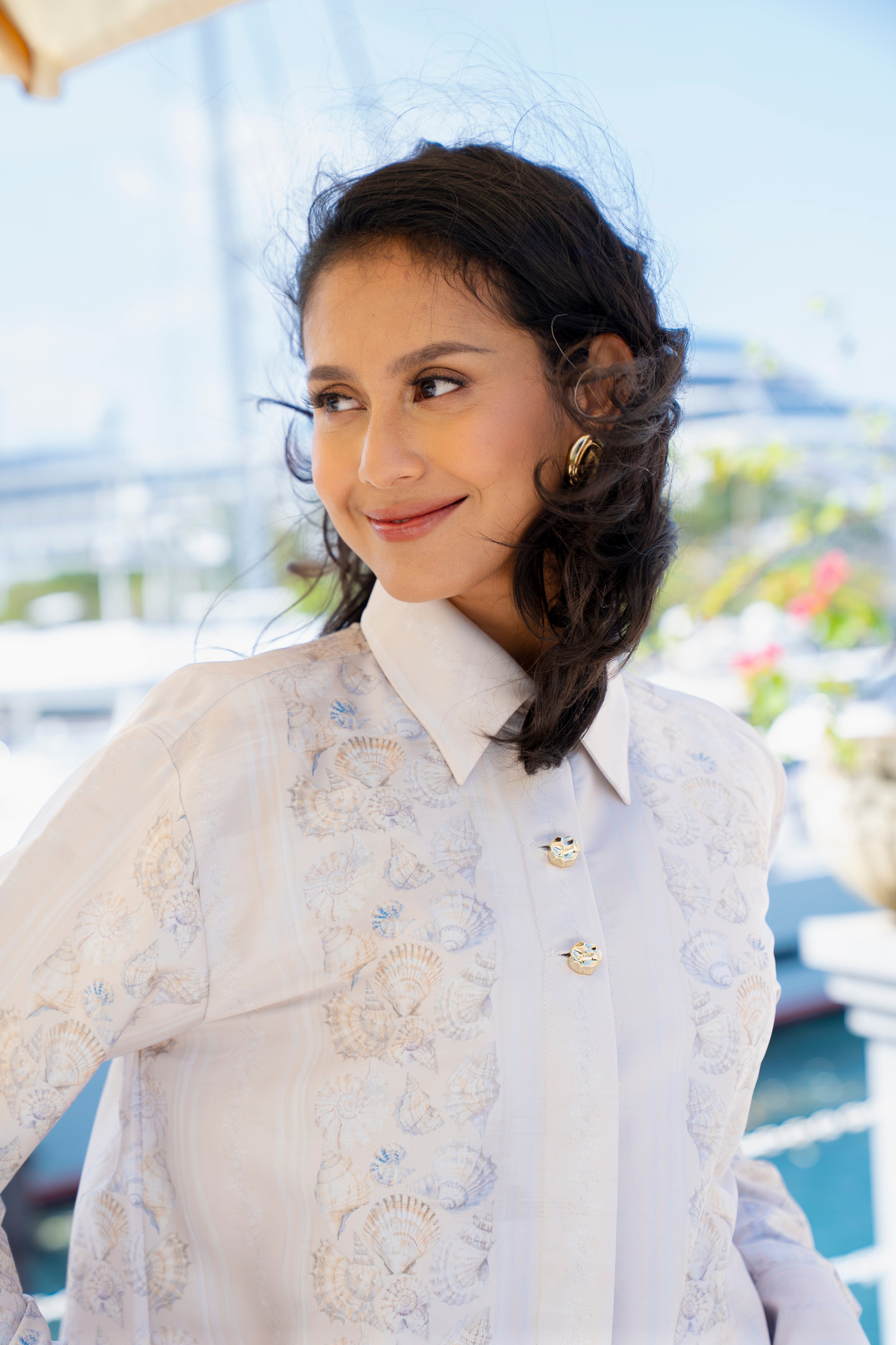 By the Sea Shore - Shiny Shirt (Coastal Sand)