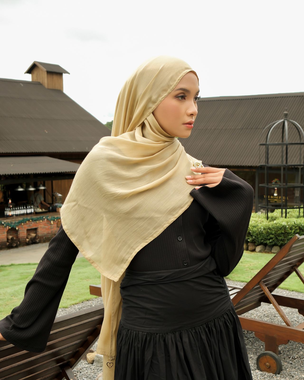 Ayu by Ayu Lestari - Flowy Pashmina