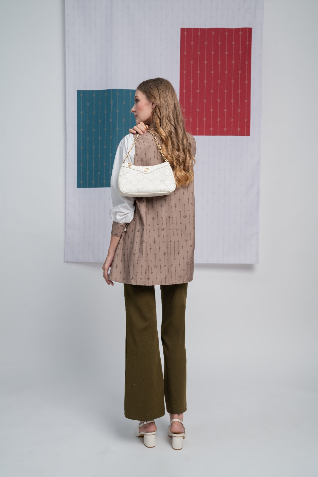 Basic Love Line Shirt